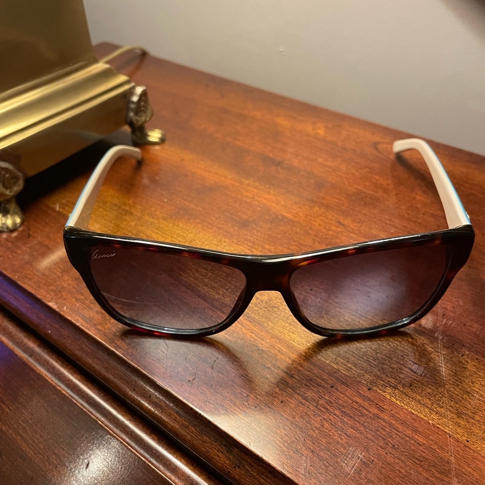 GUCCI Havana Purple Gradient Wayfarer Sunglasses with Trifold Hardshell Case - Picture 4 of 13